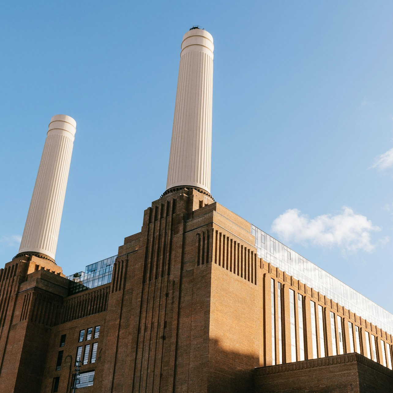 Lift 109 at Battersea Power Station - Photo 1 of 8